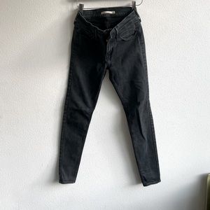 Women’s super skinny Levi’s black denim size 27